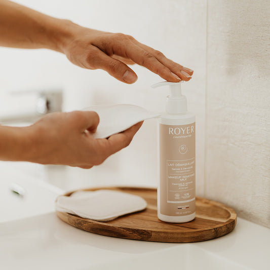 Lait démaquillant bio à la bave d'escargot