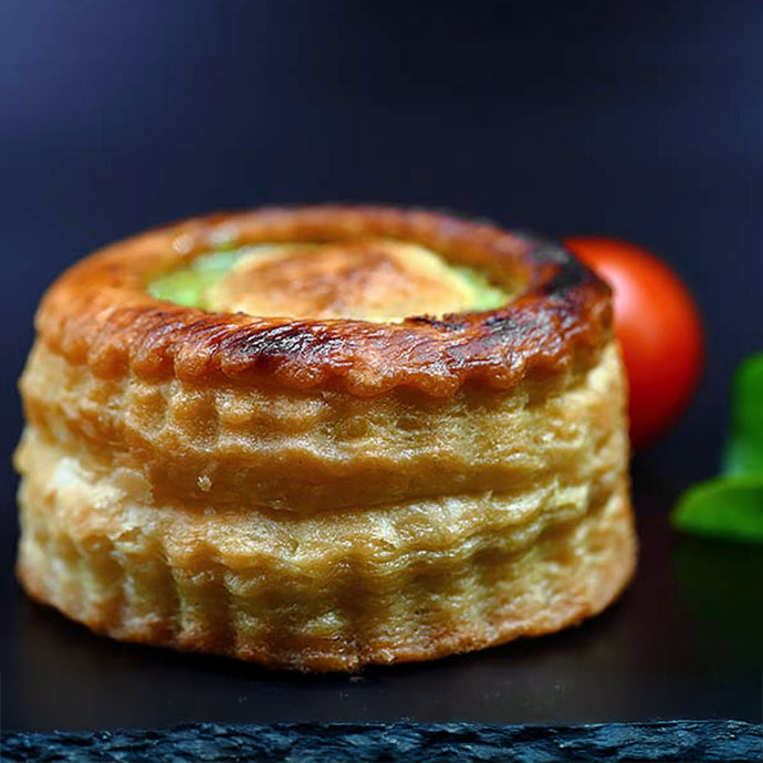 Bouchée à la Reine farcie aux escargots et beurre à l'ail