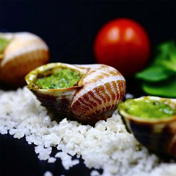Escargots farcis au beurre d'ail
